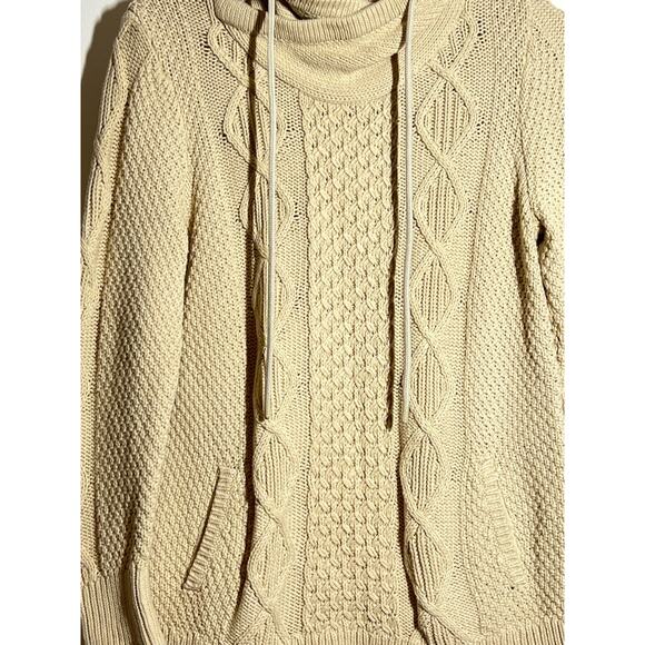 LL Bean Signature Cream Cotton Funnelneck Pullover Cable Fisherman Sweater M - Picture 5 of 8